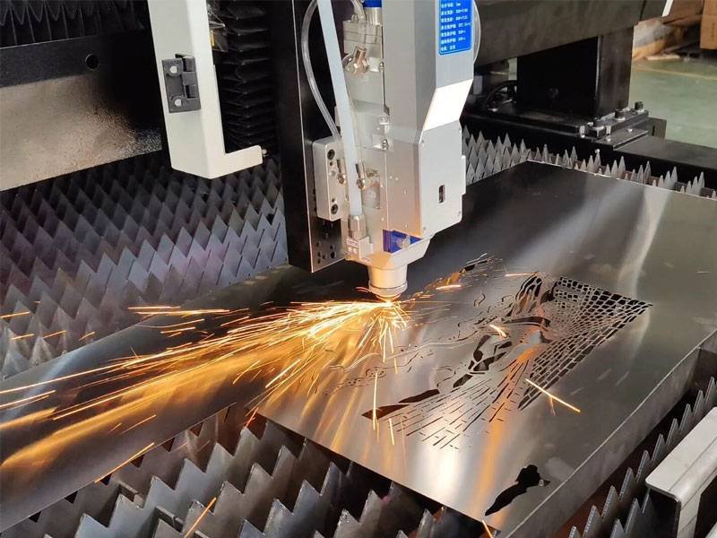 metal cutting laser